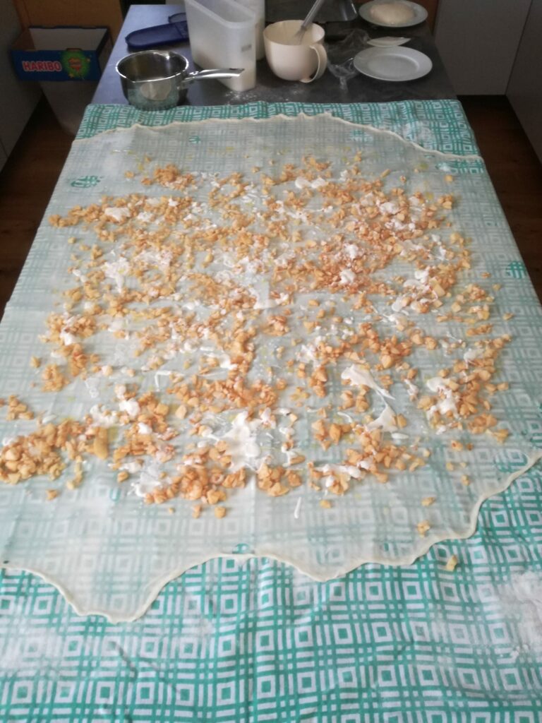 Gezogener Apfelstrudel